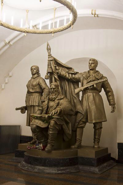 Moscow Metro statue